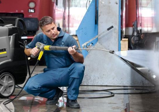 Celoroční akce na profesionální stroje Kärcher pro rok 2020