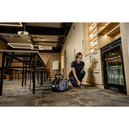 Akumulátorový čistič čalounění KÄRCHER Puzzi 2/1 Bp 1.101-750.0